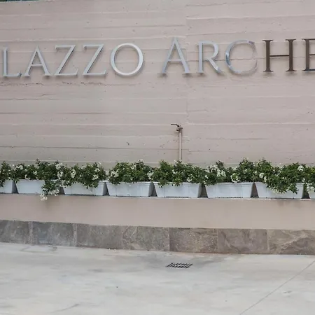 Aparthotel Palazzo Archeo 3*