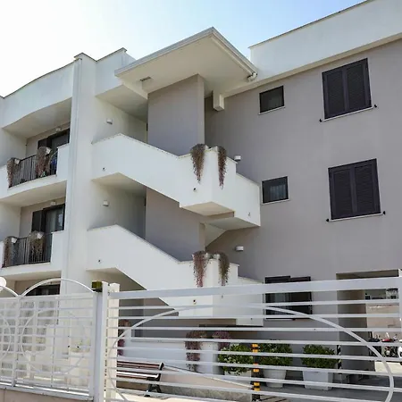 Palazzo Archeo *